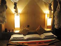 Kohomba Cottage - Bedroom Night